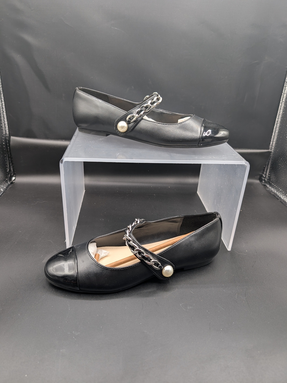 Nine West Black Chain-Strap Pearl Accent Ballet Flats